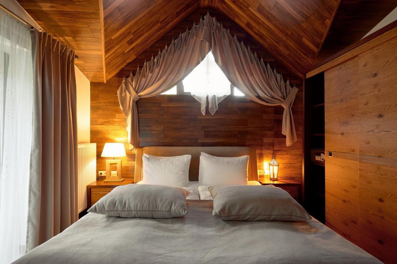 Mountain Residence Apartments & Chalet Bukovel Ngoại thất bức ảnh